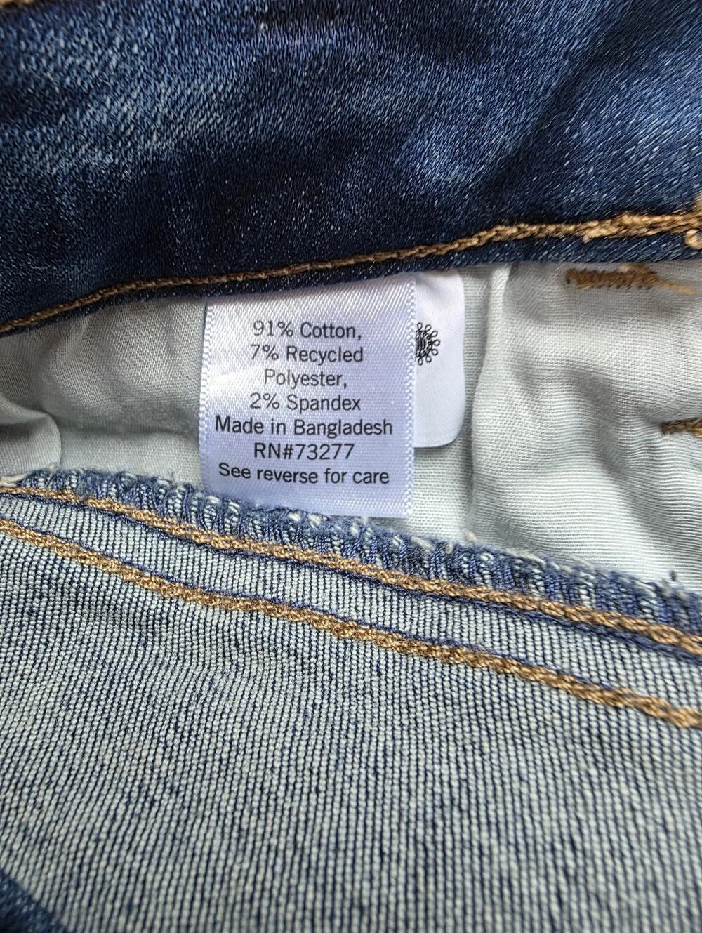 So High Rise Midi Curvy Junior Denim Shorts Size 7/28W